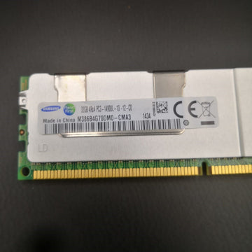 32GB DDR3-1866 LRDIMM 4Rx4 PC3-14900L-13-12-C0 | M386B4G70DM0-CMA Samsung Server Memory (Used)